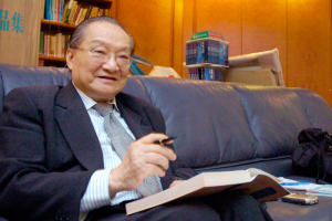 杨佩佩：“金庸味”有情节、“古龙味”有意境